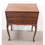 Canteen of Cutlery & Mahogany Cabinet 60cm W 36cm D 78cm H