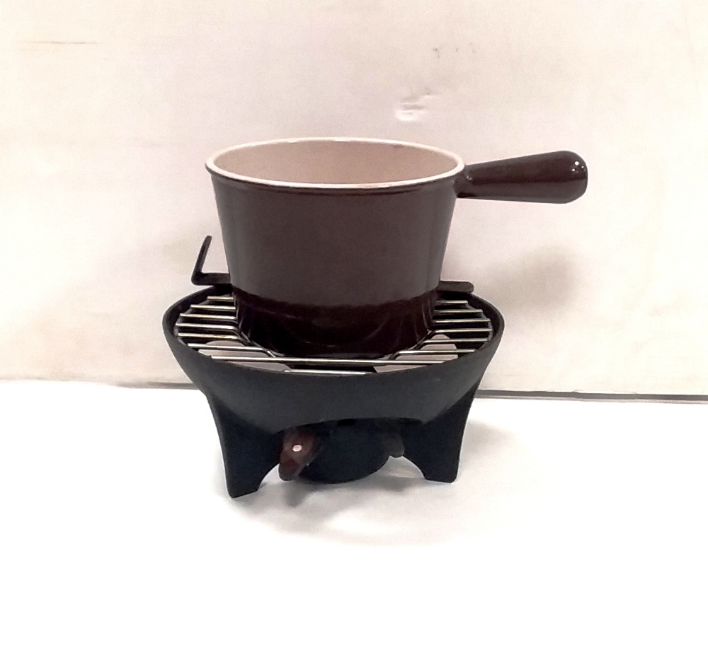 Le Creuset Pot and Stand