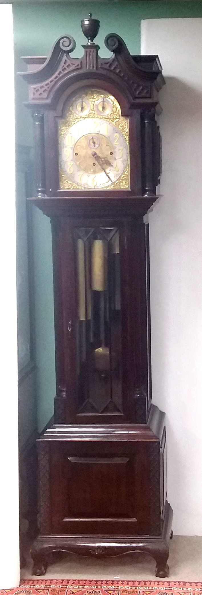 Exceptional Quality Late Vict Mahogany Grandfather Clock with 9 Tubes