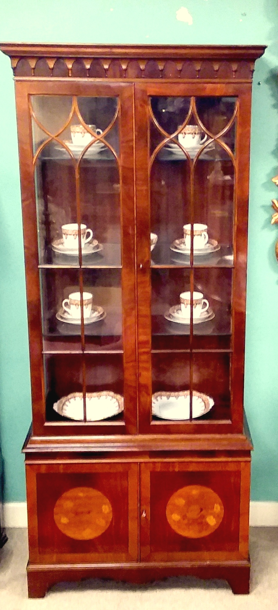 Beautiful Quality Bevan Funnell Inlaid Mahogany Slimline Display Cabinet 80cm W 40cm D 189cm H