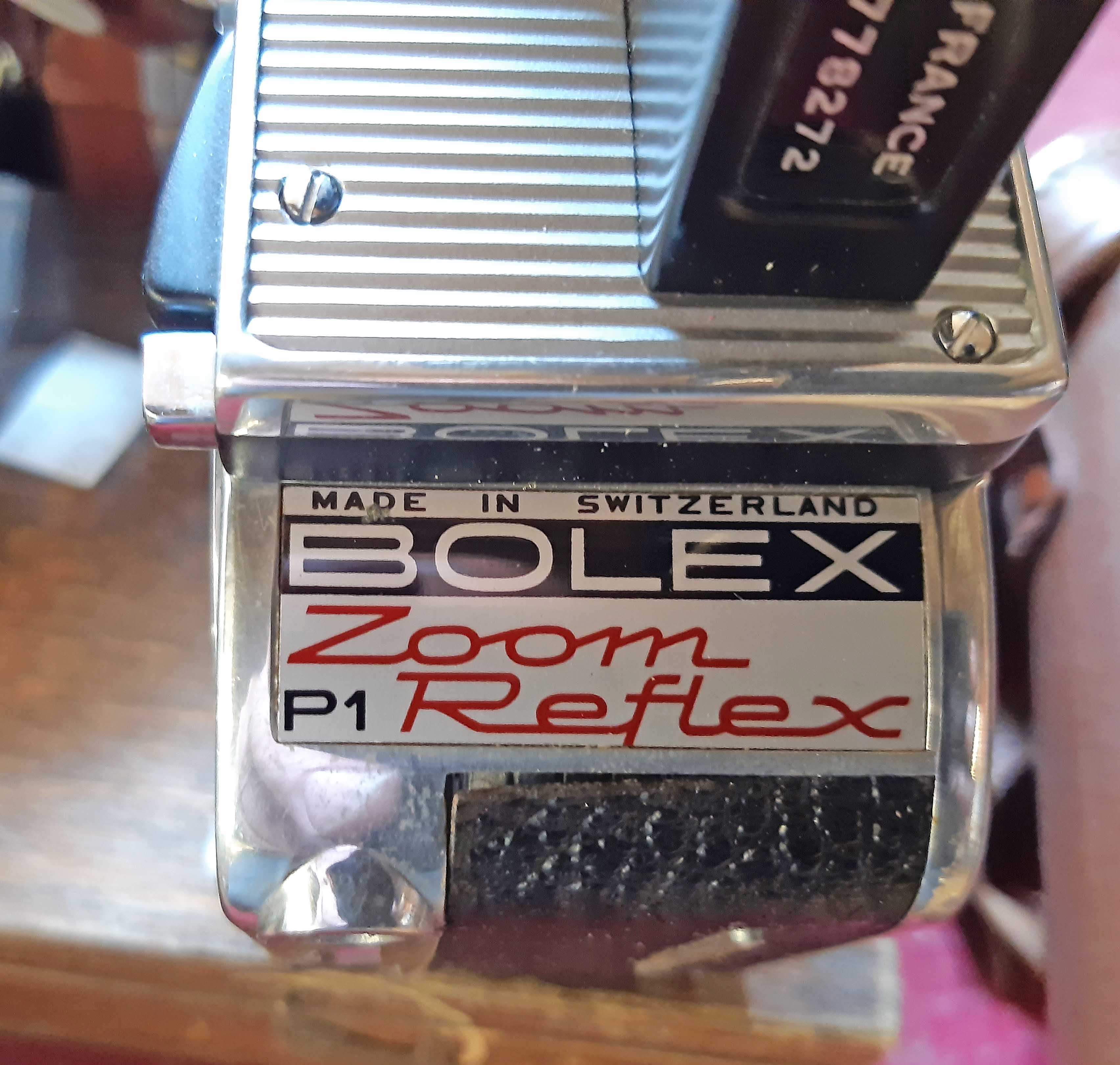 A vintage Bowlex zoom reflex cine camera - sold with a box of Agfa filters, a telescope and pair - Image 5 of 7