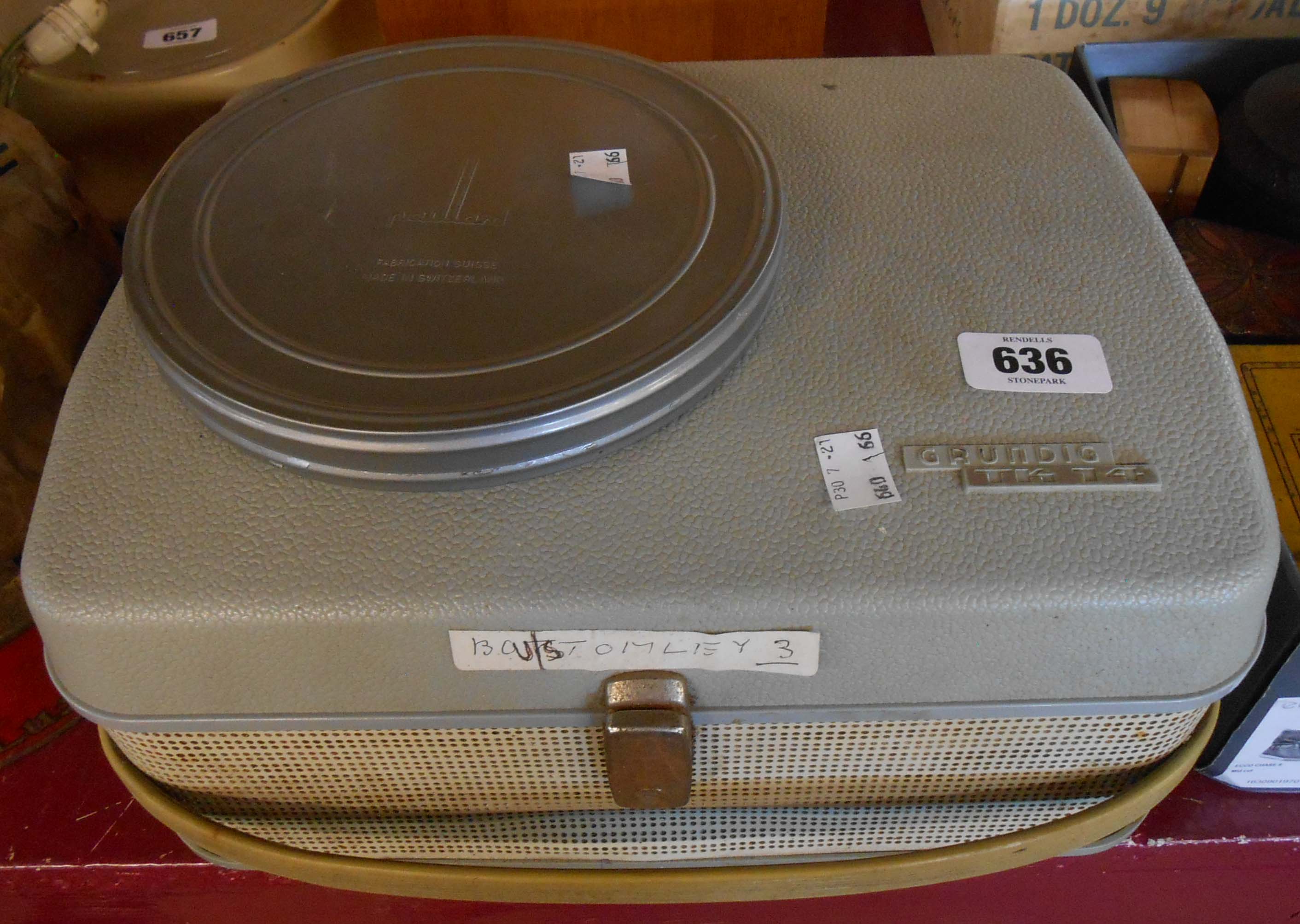 A vintage Grundig TK14 reel-to-reel tape recorder and tape reel can - Image 2 of 2