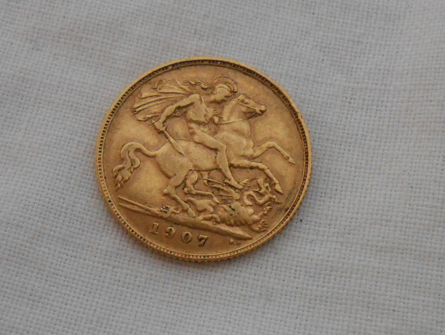 1907 gold half sovereign