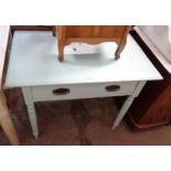 A 84cm Edwardian painted wood side table with frieze drawer, set on turned legs