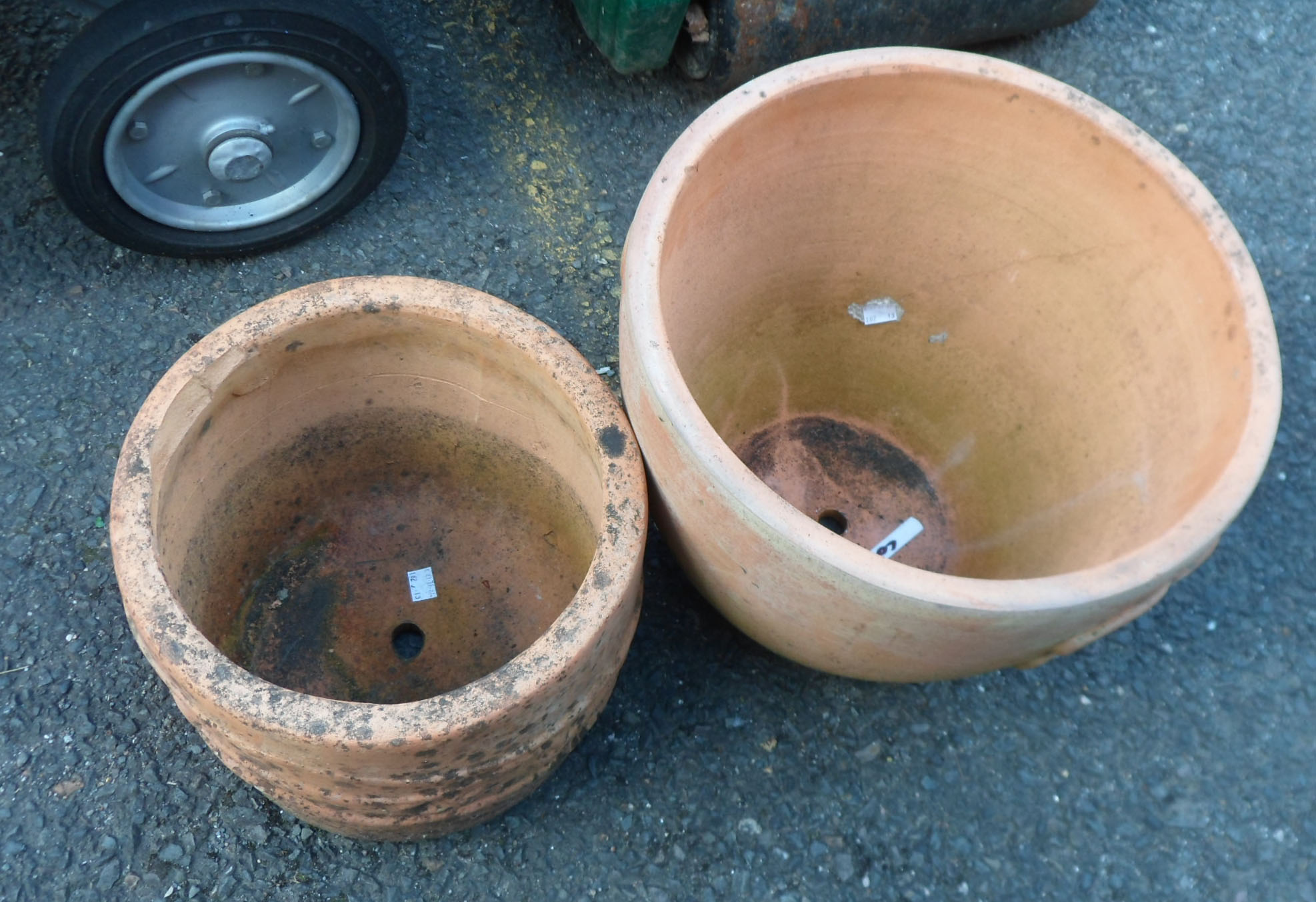 Two terracotta pots