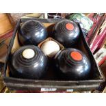 A boxed set of Banda minor-bowls