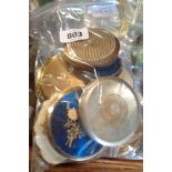 A bag containing a quantity of vintage powder compacts - various condition