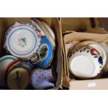 Two boxes containing a quantity of assorted ceramic items