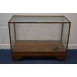 AN EARLY 20TH CENTURY OAK FRAMED SHOP DISPLAY CABINET, width 120cm x depth 58cm x height 91cm (no