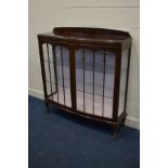 AN EARLY TO MID 20TH CENTURY OAK TWO DOOR CHINA CABINET, width 120cm x depth 37cm x height 129cm