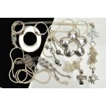 A COLLECTION OF WHITE METAL ASSORTED JEWELLERY ITEMS, to include five gem set and plain polished