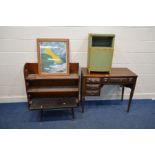 AN OAK CASED SINGER SEWING MACHINE, together with a stained pine open bookcase, bedside cabinet, oak