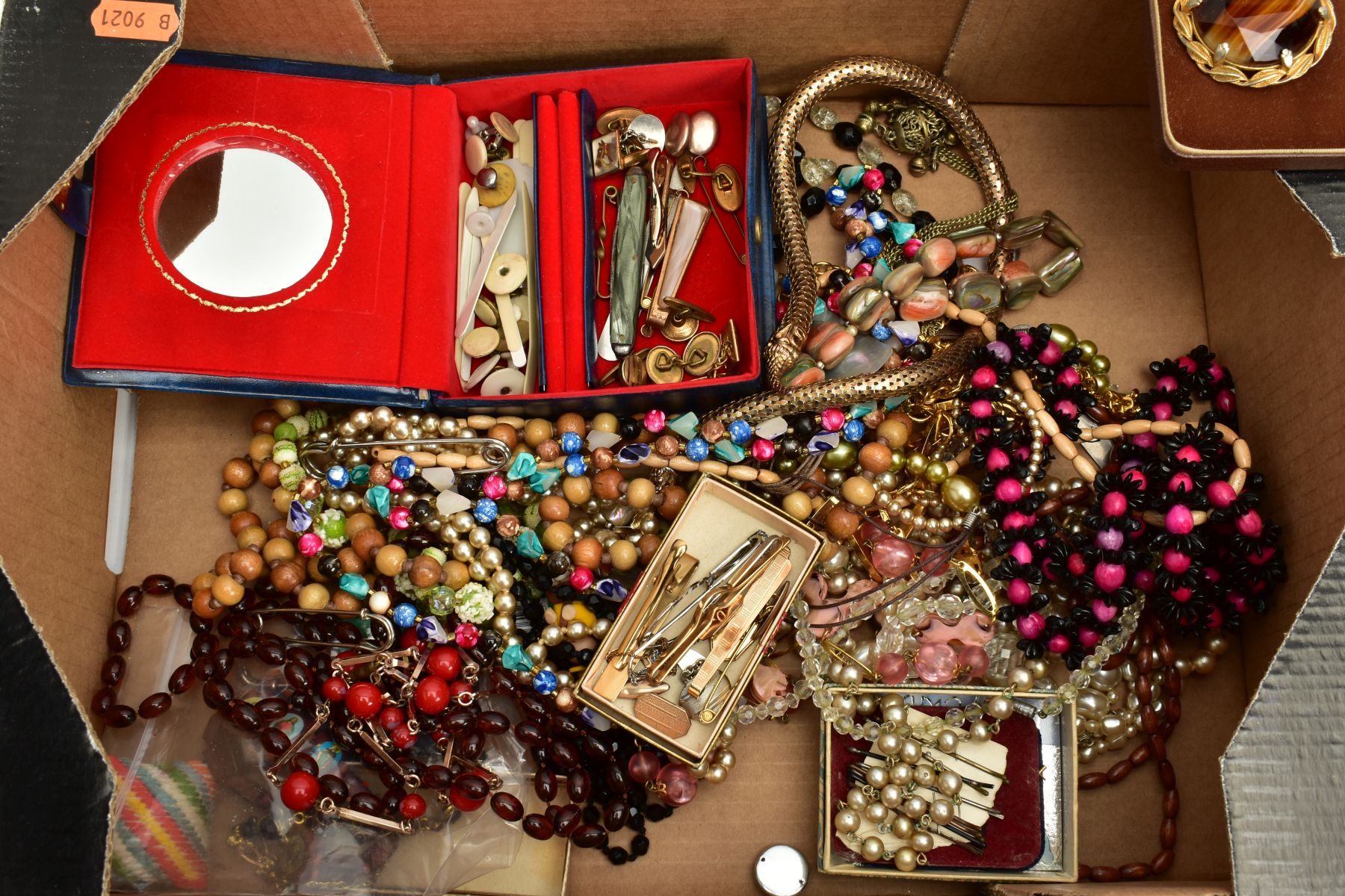 TWO BOXES OF MOSTLY COSTUME JEWELLERY, to include various pieces of costume jewellery such as beaded - Image 5 of 9