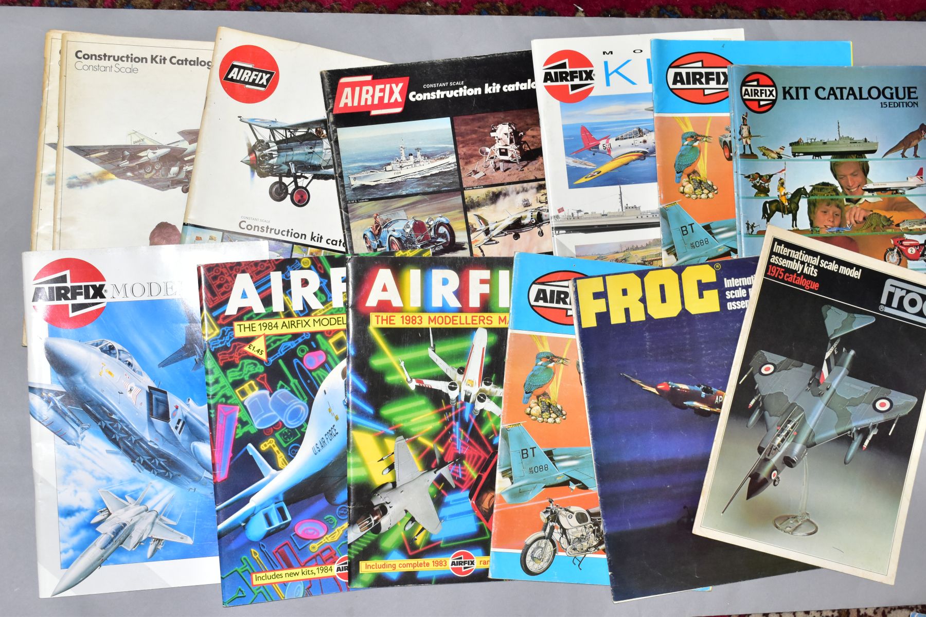 A QUANTITY OF ASSORTED MAINLY 1970'S AND 1980'S PLASTIC CONSTRUCTION KIT CATALOGUES, Airfix, Frog,