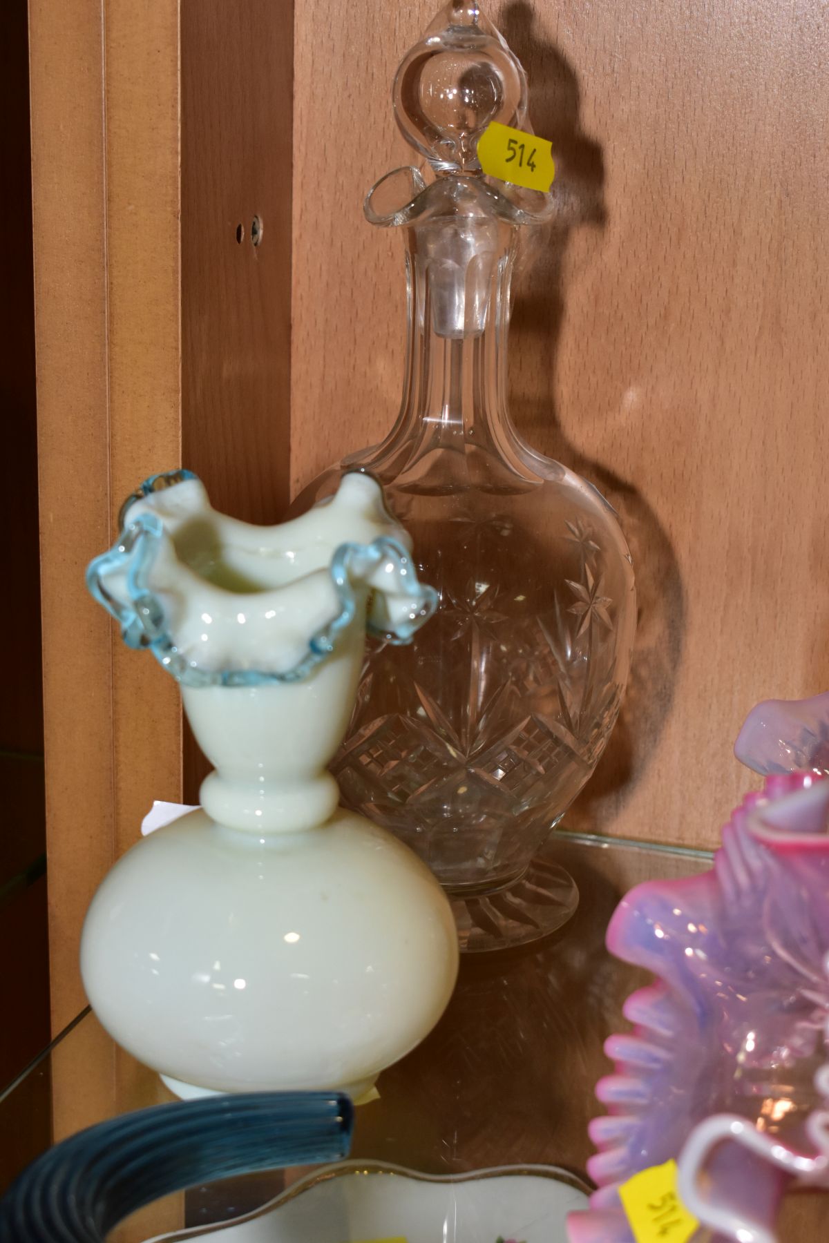 A GROUP OF VICTORIAN AND LATER COLOURED GLASSWARE, including epergne trumpets, modern glass - Image 4 of 8