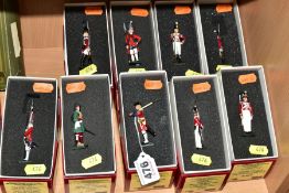 A QUANTITY OF BOXED BRITAINS REDCOATES CLASSIC COLLECTION SINGLE SOLDIER FIGURES, no 43001, 43002,