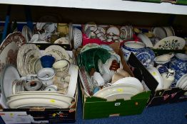 SIX BOXES AND LOOSE DINNER/TEA WARES ETC, to include Wedgwood Roseberry, and peach tea wares,