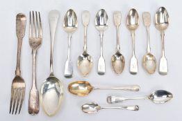 A SELECTION OF SILVER CUTLERY, to include two George III Fiddle pattern forks hallmarked London 1804