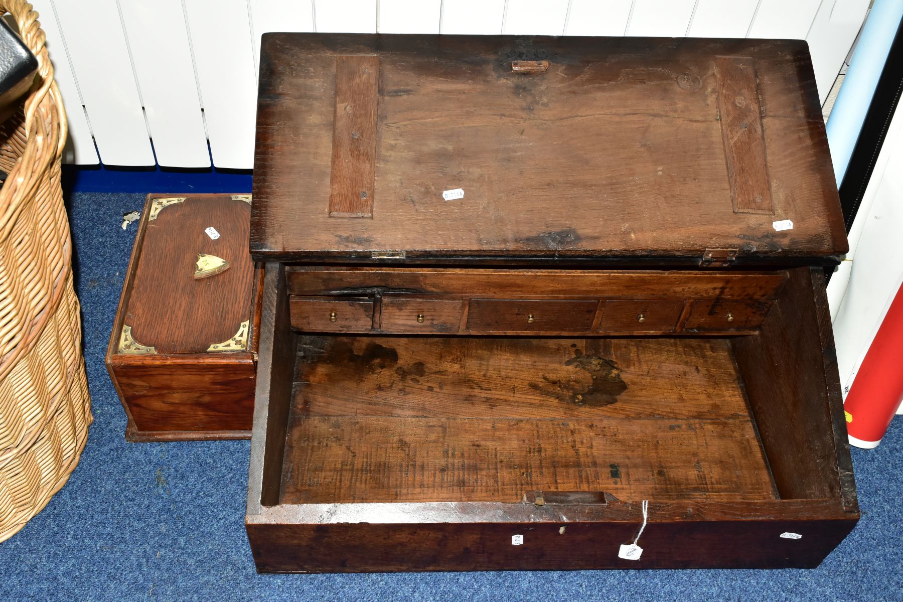 AN 18TH CENTURY OAK CLERKS DESK TOP, the sloping lid opens to reveal five drawers beneath a - Image 3 of 4