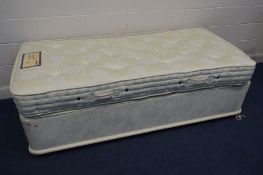 A REST ASSURED SINGLE DIVAN BED AND MATTRESS