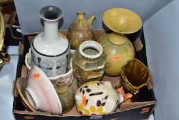 A BOX OF CERAMICS INCLUDING STUDIO POTTERY, a Japanese satsuma pottery vase, an Alvingham dish