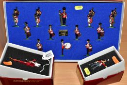 THREE BOXED BRITAINS THE GUARDS TOY SOLDIER CENTRE EXCLUSIVE SET/FIGURES, Queen Victoria