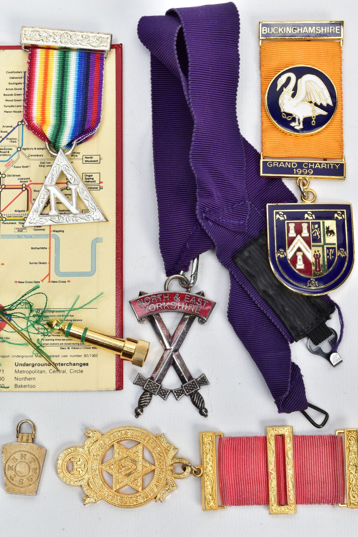 AN ASSORTMENT OF MASONIC RELATED ITEMS, to include a cased breast pin medal on a burgundy and - Image 5 of 5
