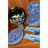 A SET OF EIGHT MODERN ORIENTAL BLUE AND WHITE PLATES, foliage design, six character mark to base,
