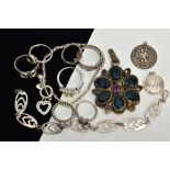 A SELECTION OF JEWELLERY, to include a silver openwork bracelet fitted with a lobster claw clasp