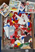 A QUANTITY OF UNBOXED ASSORTED LEGO AND BRITAINS FLORAL GARDEN ITEMS, mainly 1960's era, includes