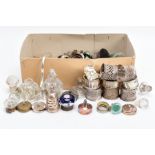 A BOX OF CONDIMENT FITTINGS AND NAPKIN RINGS, to include three silver napkin rings of different
