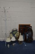 A VINTAGE BRASS SHELD SHAPED MIRRORED FIRESCREEN together with a white painted metal hat stand three
