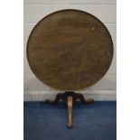 A LARGE GEORGIAN WALNUT DISH TOP TRIPOD TABLE, diameter 93cm x height 71cm