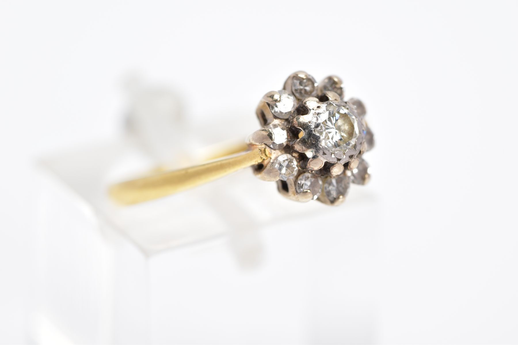 AN 18CT GOLD DIAMOND ROUND CLUSTER RING, estimated round brilliant and eight cut diamond weight 0. - Image 4 of 4