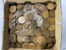 A SMALL BOX OF 20TH CENTURY COPPER COINS