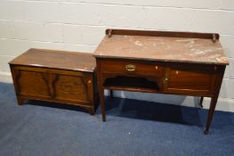 AN EDWARDIAN MAHOGANY MARBLE TOP WASHSTAND, width 108cm x depth 49cm x height 76cm (damaged front