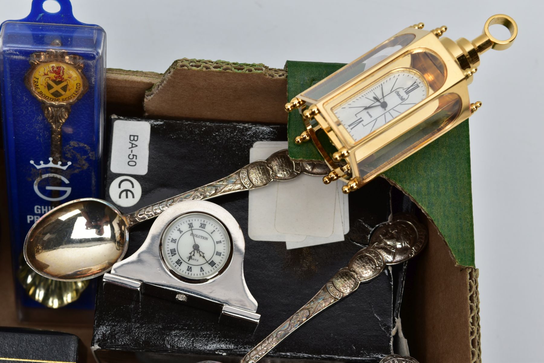 A BOX OF MISCELLANEOUS ITEMS, to include two plain polished silver napkin rings, hallmarked - Image 5 of 8