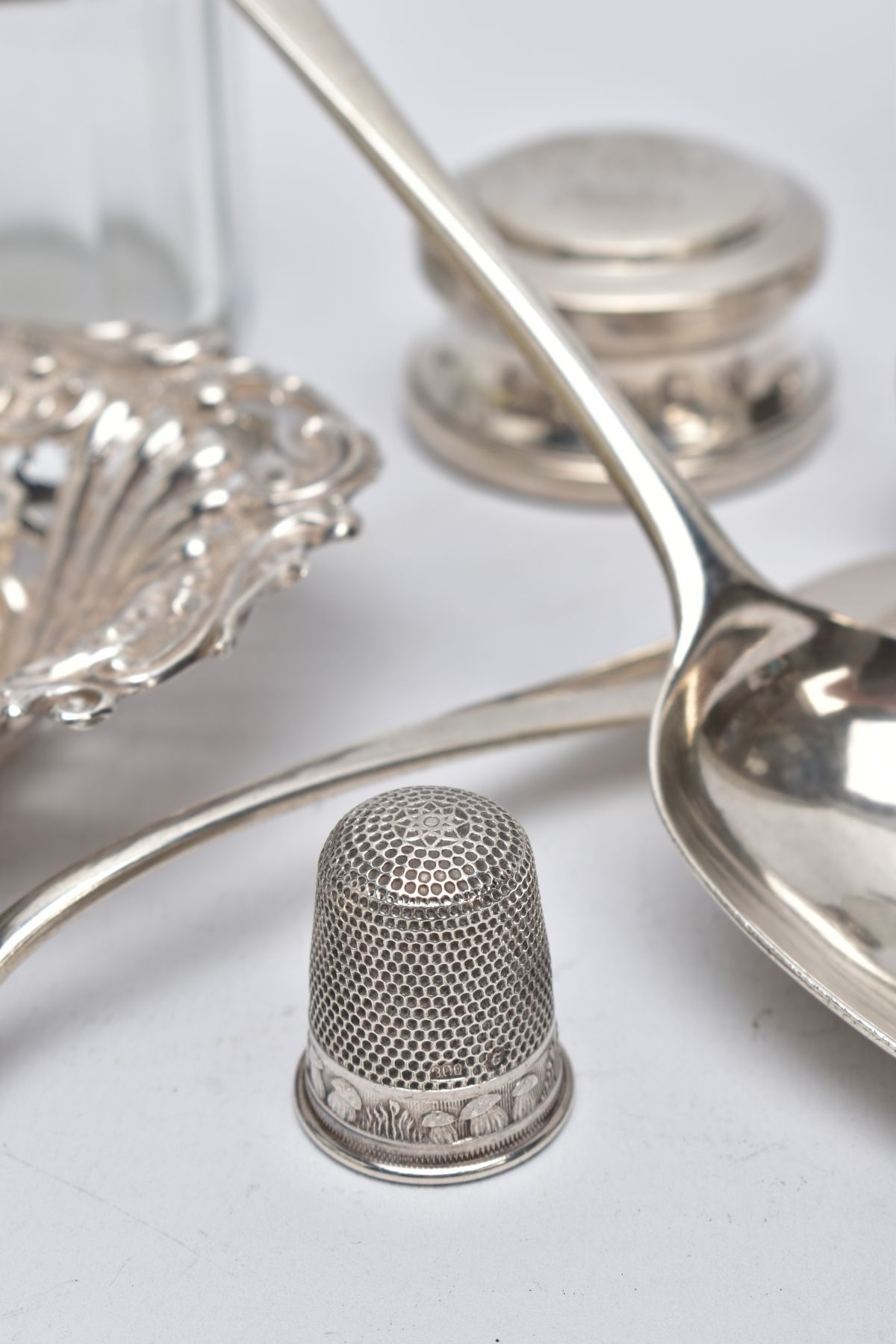 A QUANTITY OF SILVER ITEMS, to include a George III Old English pattern tablespoon engraved initials - Image 3 of 7