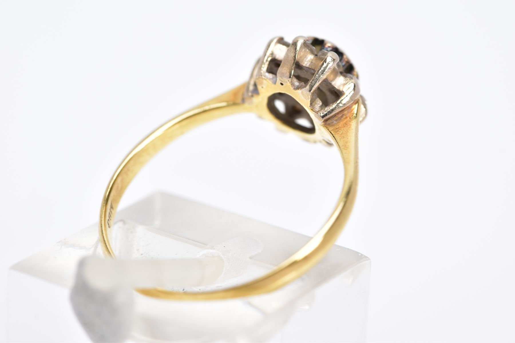 AN 18CT GOLD DIAMOND ROUND CLUSTER RING, estimated round brilliant and eight cut diamond weight 0. - Image 3 of 4