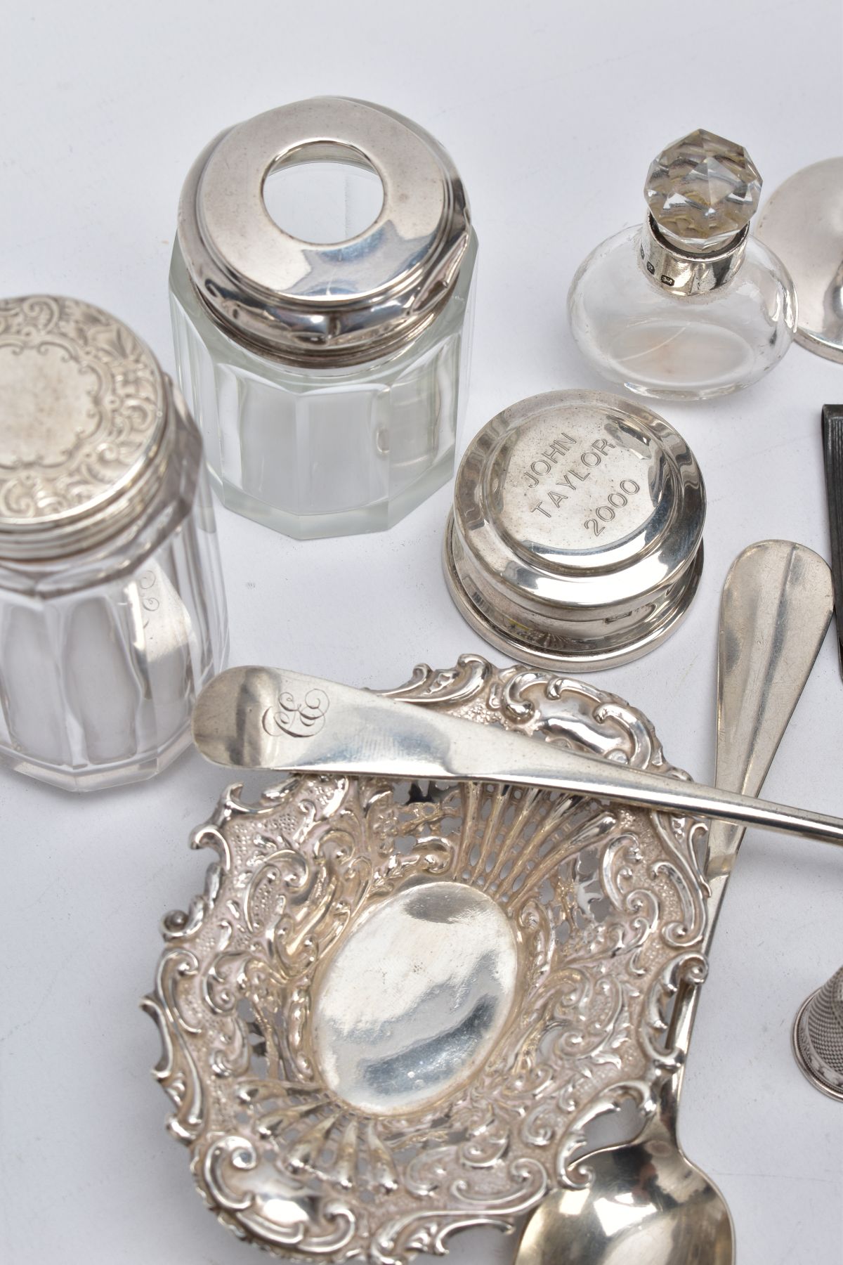 A QUANTITY OF SILVER ITEMS, to include a George III Old English pattern tablespoon engraved initials - Image 7 of 7