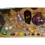 A COLLECTION OF STUDIO/ART GLASS, to include Peter Tysoe baluster vase with bubble inclusions,