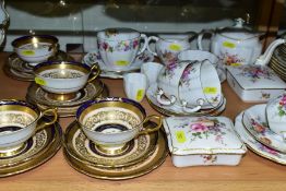 A COLLECTION OF ROYAL CROWN DERBY 'DERBY POSIES' TEAWARES AND TRINKET BOXES, (one trinket box base