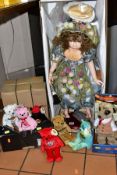 A BOXED RF COLLECTION ADELE'S PUPPENHAUS PORCELAIN COLLECTORS DOLL, 'Silvana' limited edition No.186