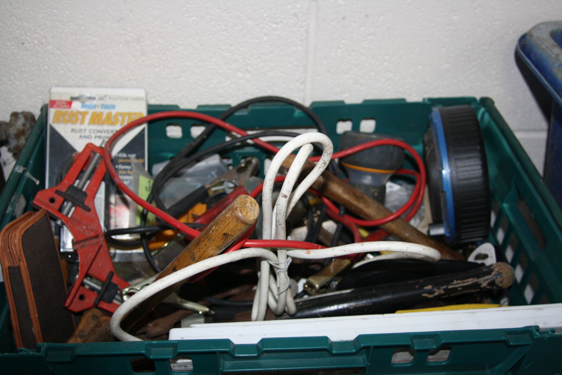 THREE TRAYS CONTAINING HAND TOOLS AND VINTAGE POWER TOOLS (untested) including an Imperial tap and - Image 3 of 6