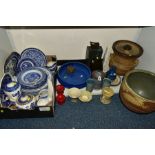 A GROUP OF STUDIO POTTERY AND BLUE AND WHITE CERAMICS, etc, to include tobacco jar, inside press and