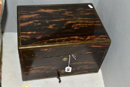 A COROMANDEL WOOD LADIES VANITY BOX BY ASPREY OF LONDON, the hinged lid opens to reveal a lift out