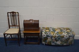 AN OAK CASED SINGER SEWING MACHINE, an oak lamp table with a single drawer, single Edwardian