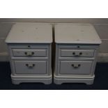 A PAIR OF WHITE FINISH BEDSIDE DRAWERS (sd)