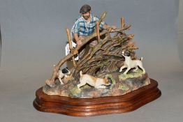 A LIMITED EDITION BORDER FINE ARTS SCULPTURE, 'Hedge Laying' JH65, modelled by Ray Ayres, No 749/