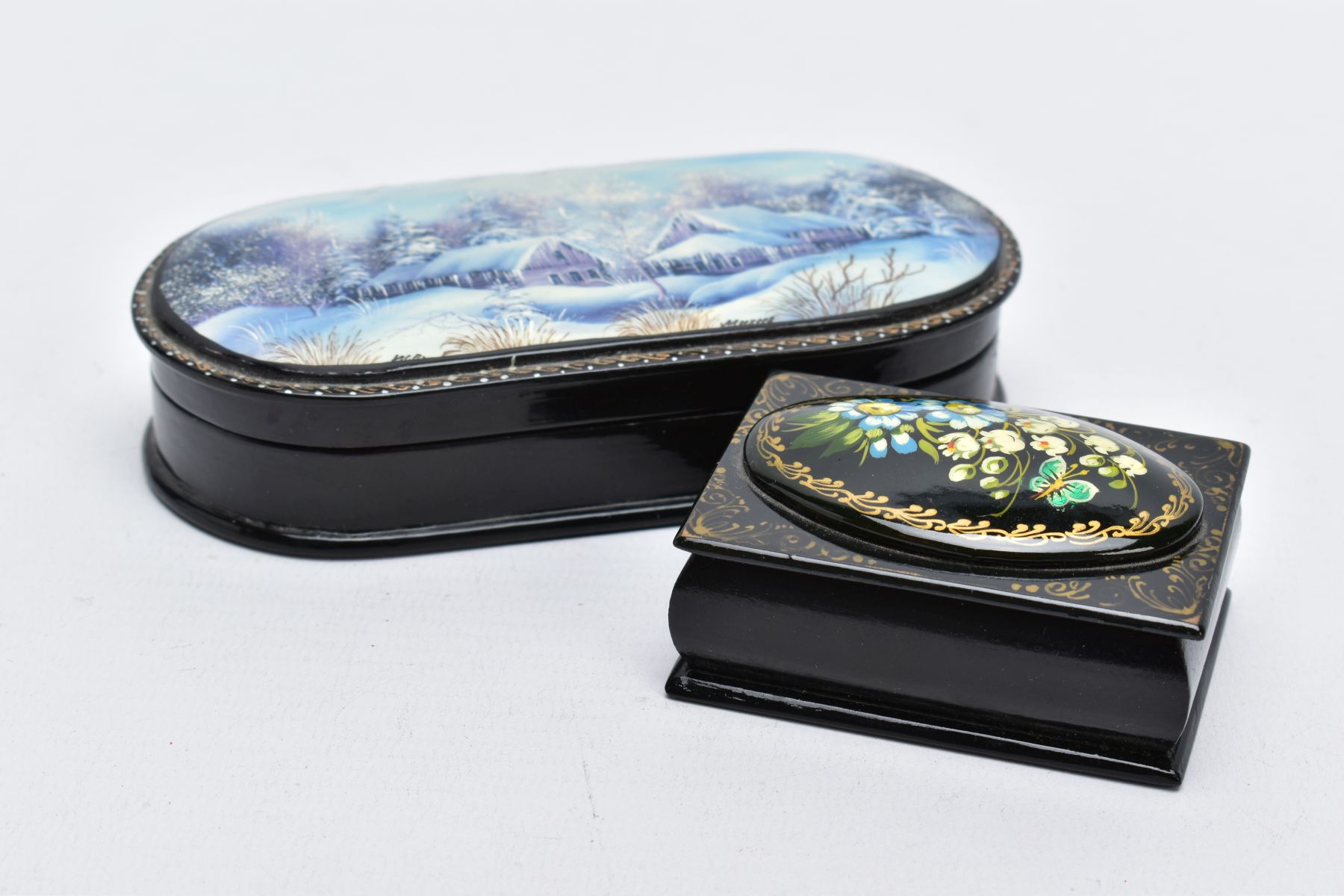 TWO DECORATIVE WOODEN TRINKET BOXES, the first of an elongated oval form, decorated with a painted - Image 5 of 5